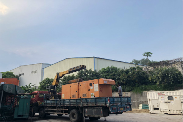 東莞道滘文化美食節(jié)租賃800KW柴油發(fā)電機(jī)