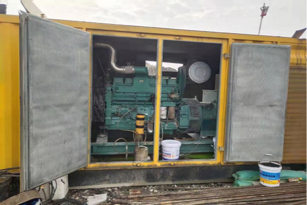 柴油發(fā)電機(jī)的機(jī)油冷卻器