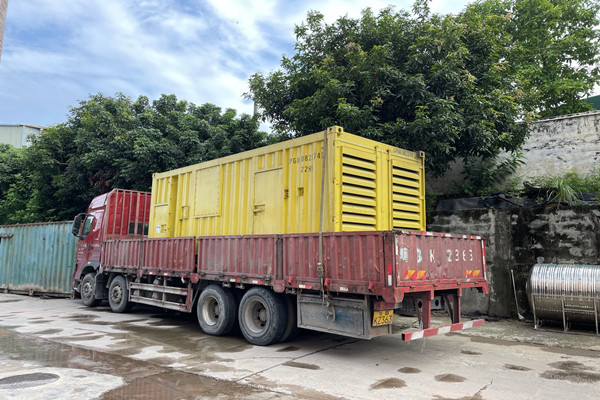 常平發(fā)電機(jī)車租賃一天或一月費(fèi)用